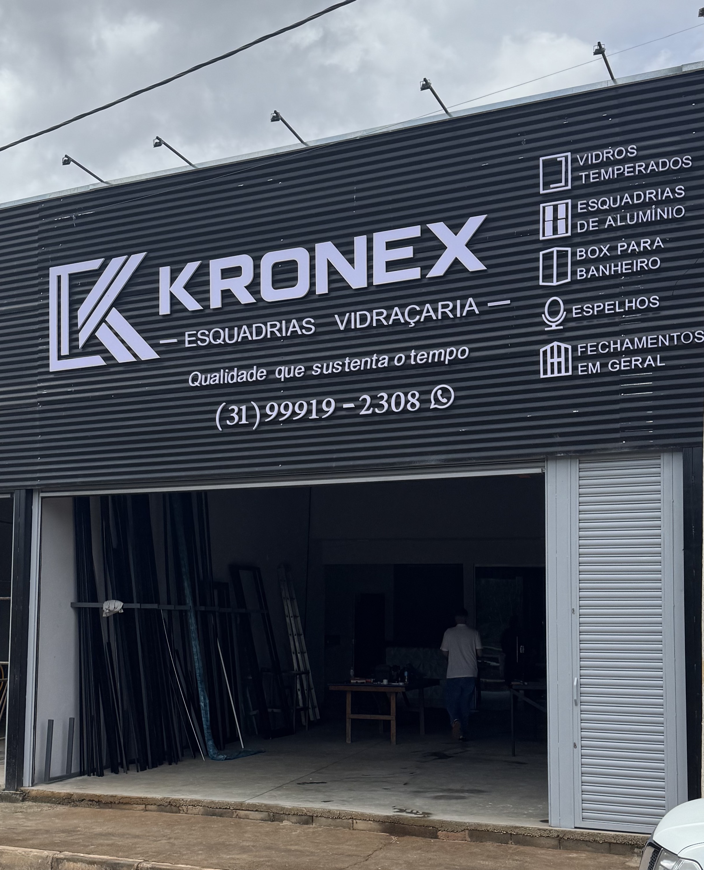 Projeto Kronex - Pele de Vidro Alto Padrão